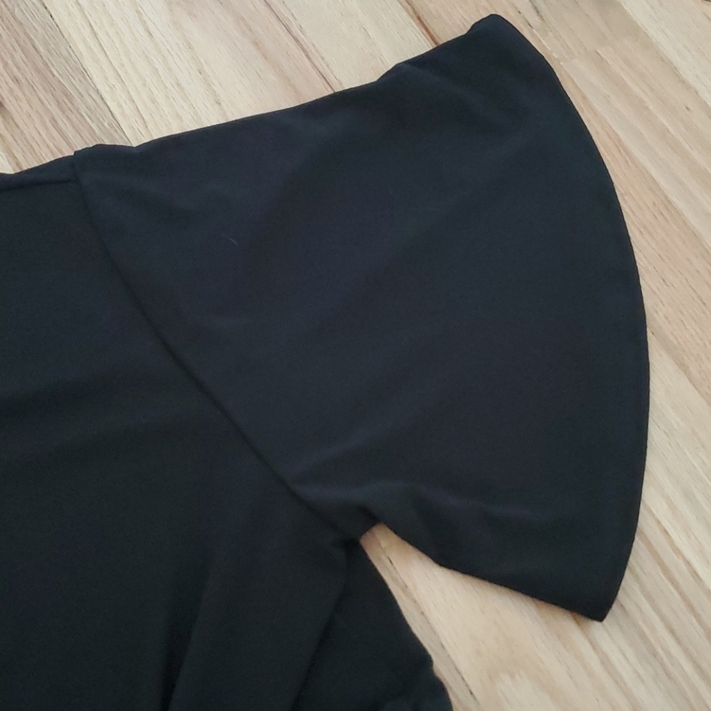 Banana Republic bell sleeve peplum black top small - Picture 6 of 7